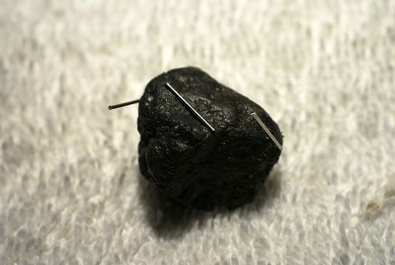 Maqnit daşı