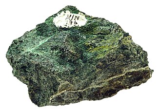 Serpentin (Xrizotil)
